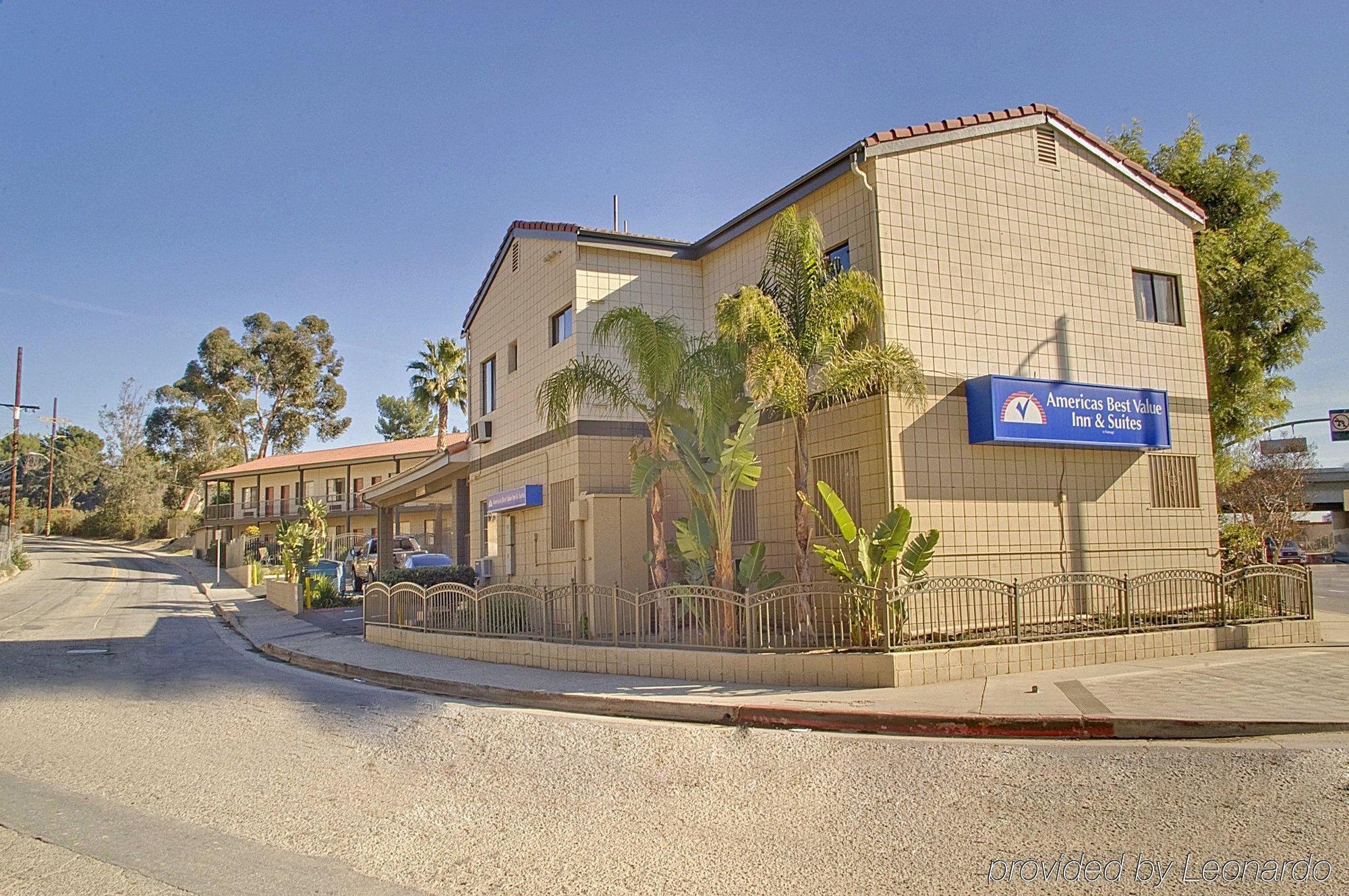 Granada Inn San Fernando Exterior photo
