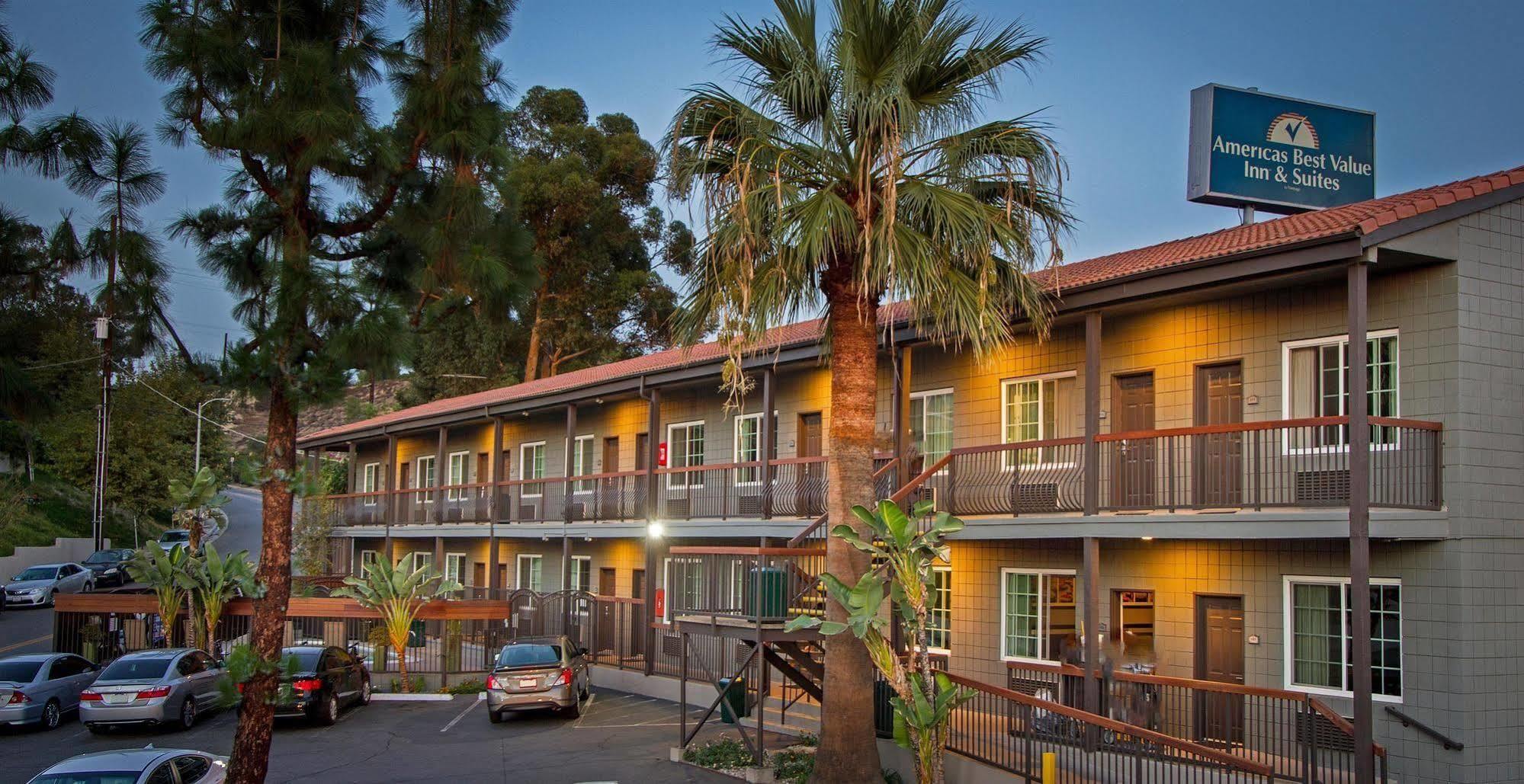 Granada Inn San Fernando Exterior photo